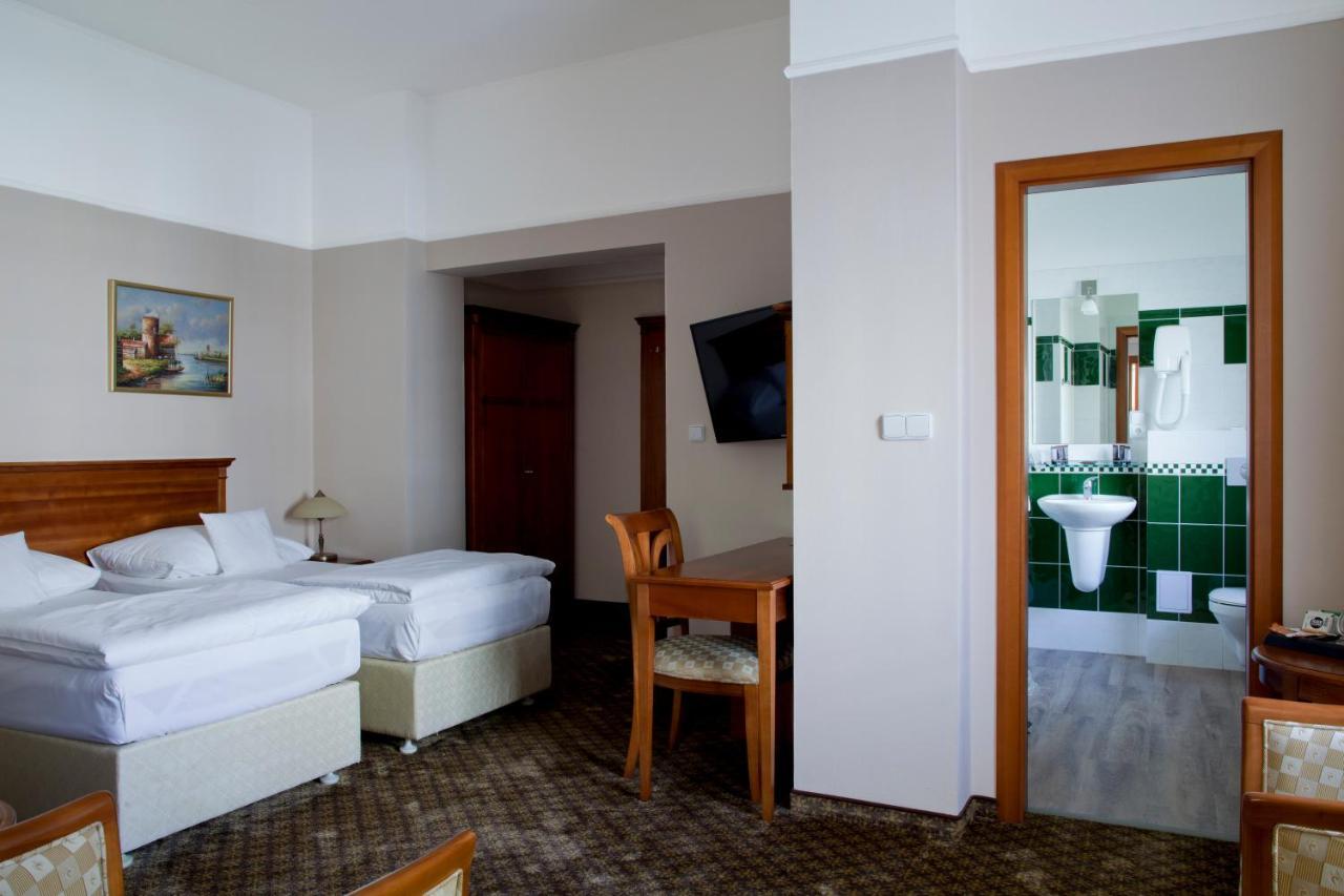 Wellness Hotel Ida Frantiskovy Lazne Ngoại thất bức ảnh